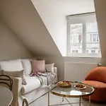 New! Designer With Sauna For 4!best Location! Karlovy Vary