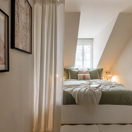 Apartment New! Designer For 4!best Location! Karlsbad