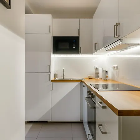 New! Designer For 4!best Location! * Karlsbad