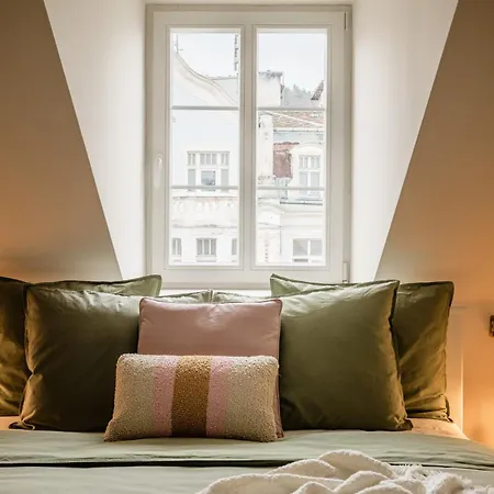 Apartament New! Designer For 4!best Location! *