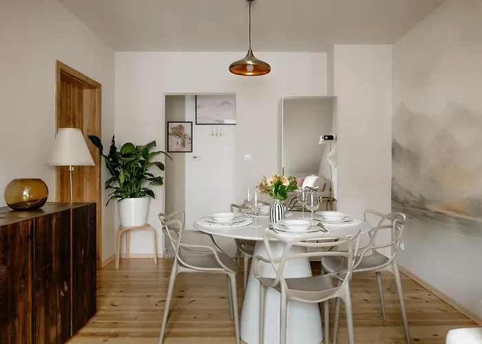New! Designer With Sauna For 4!best Location! * 卡罗维发利